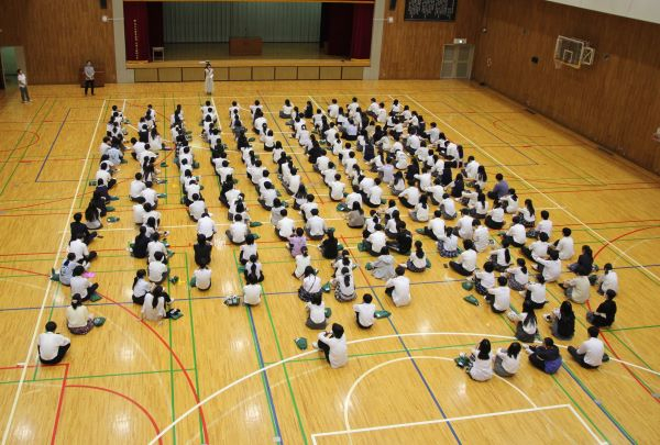 070901　３年学年集会 (3).JPG